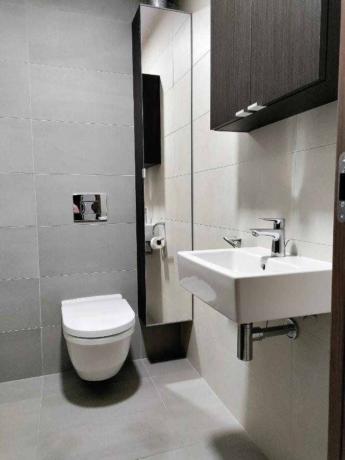 Cozy 2 Rooms Flat - Castle View Μπρατισλάβα Εξωτερικό φωτογραφία