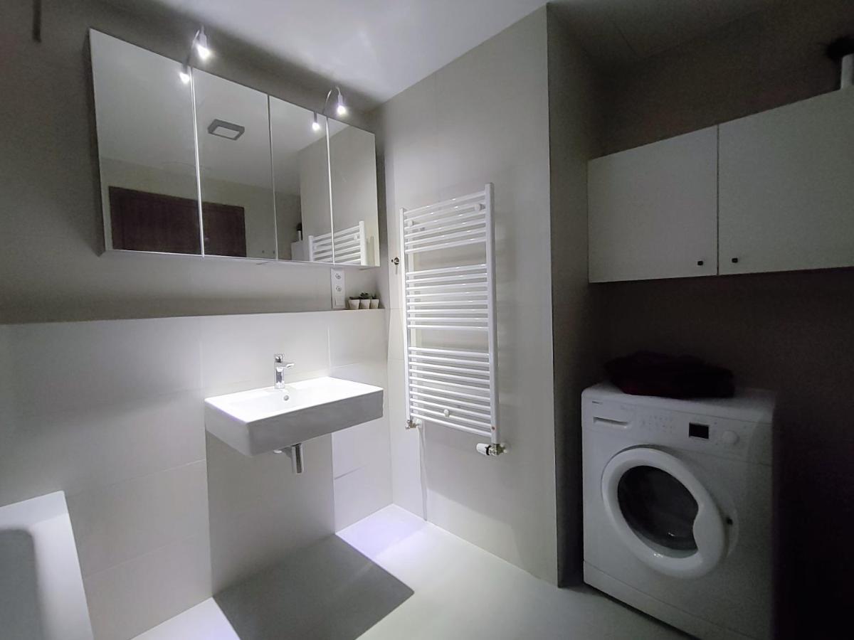Cozy 2 Rooms Flat - Castle View Μπρατισλάβα Εξωτερικό φωτογραφία